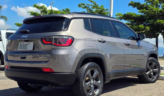 JEEP COMPASS 2.0 16V FLEX SPORT AUTOMÁTICO